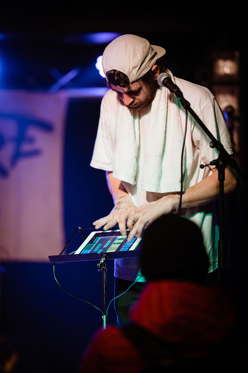 SIXO using BEATSURFING iPad App during his EP release concert