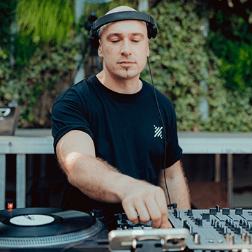 ROM 303 avatar for the BEATSURFING Testimonial about LOW